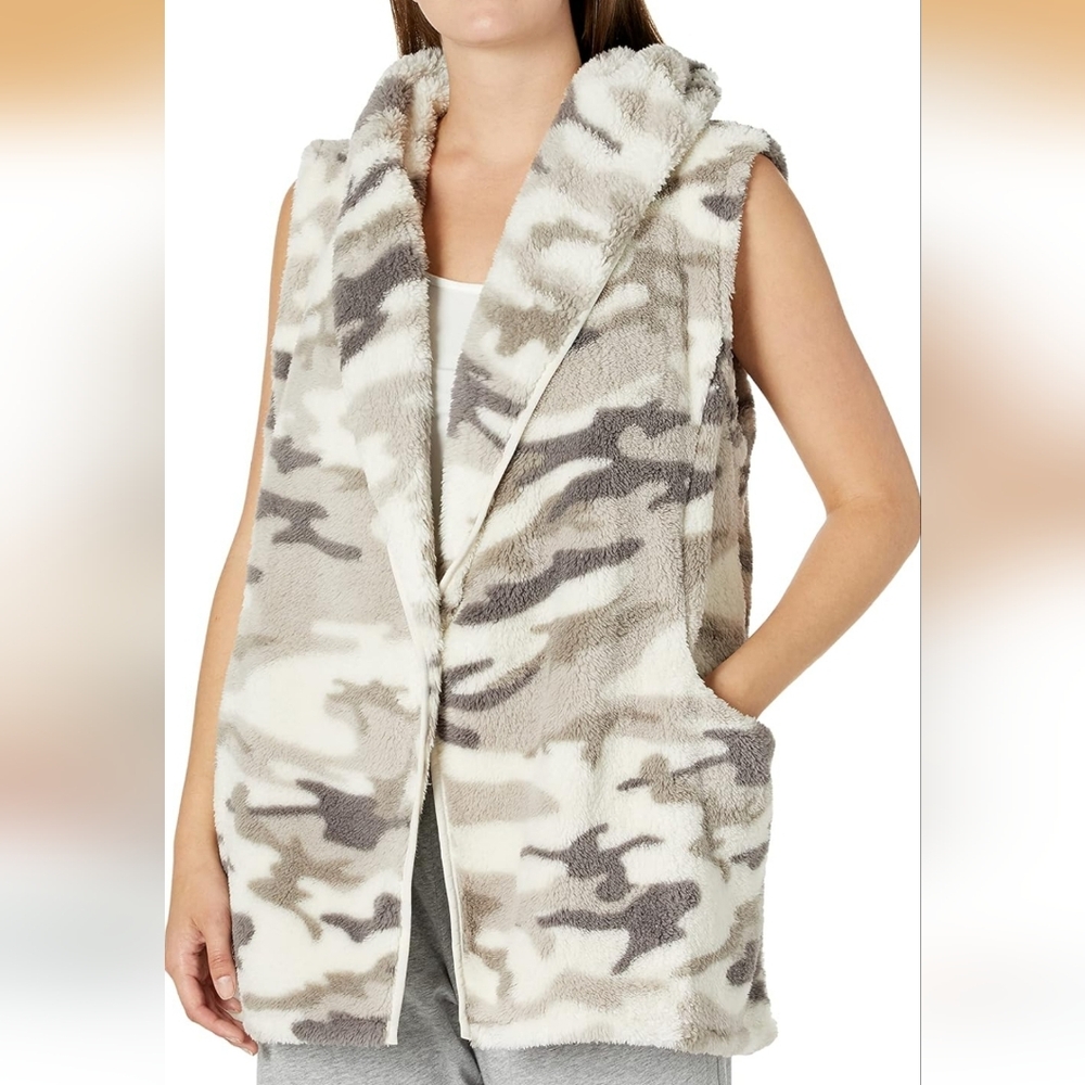 NWT P.J. Salvage Faux Fur Camo Print Hooded Vest Neutral